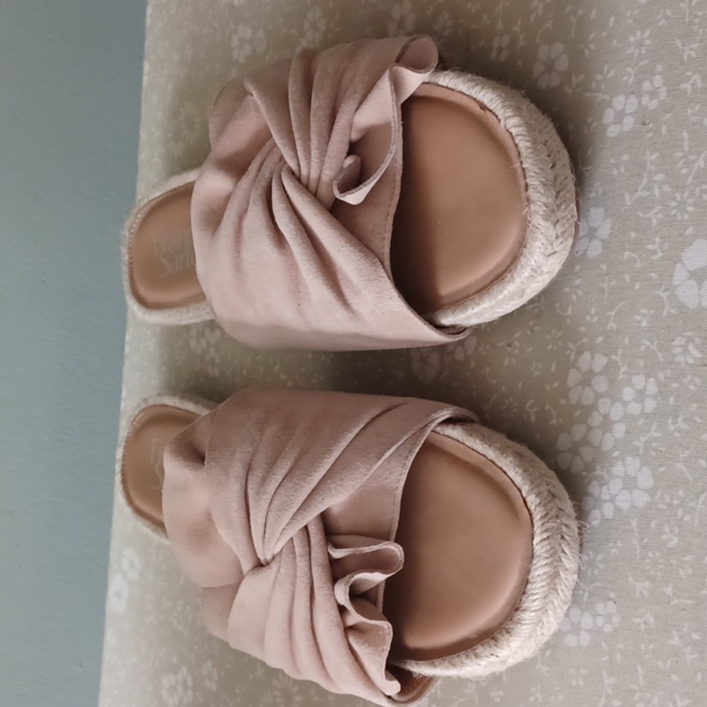 Franco Sarto tan suede sandals, size 5.5, new without tags